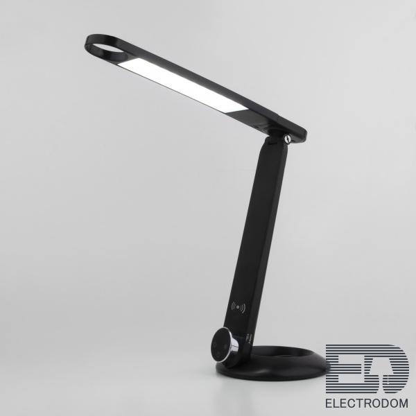 Светодиодная настольная лампа с беспроводной зарядкой Eurosvet Action 80428/1 черный - цена и фото 1